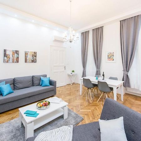 Dominik Apartment Будапеща Екстериор снимка